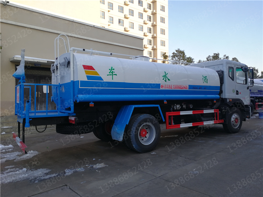 5�������\��r